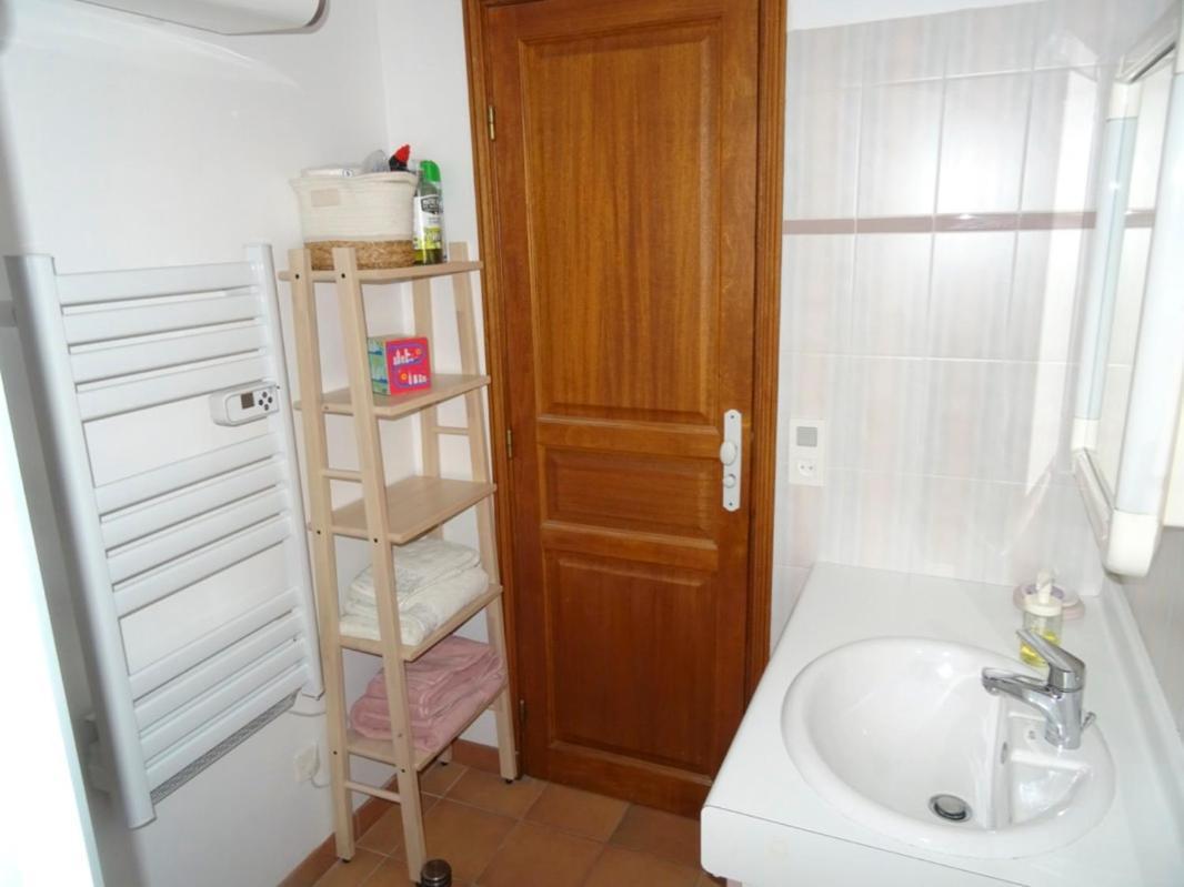 Vila Les Cistes Lioux Exteriér fotografie